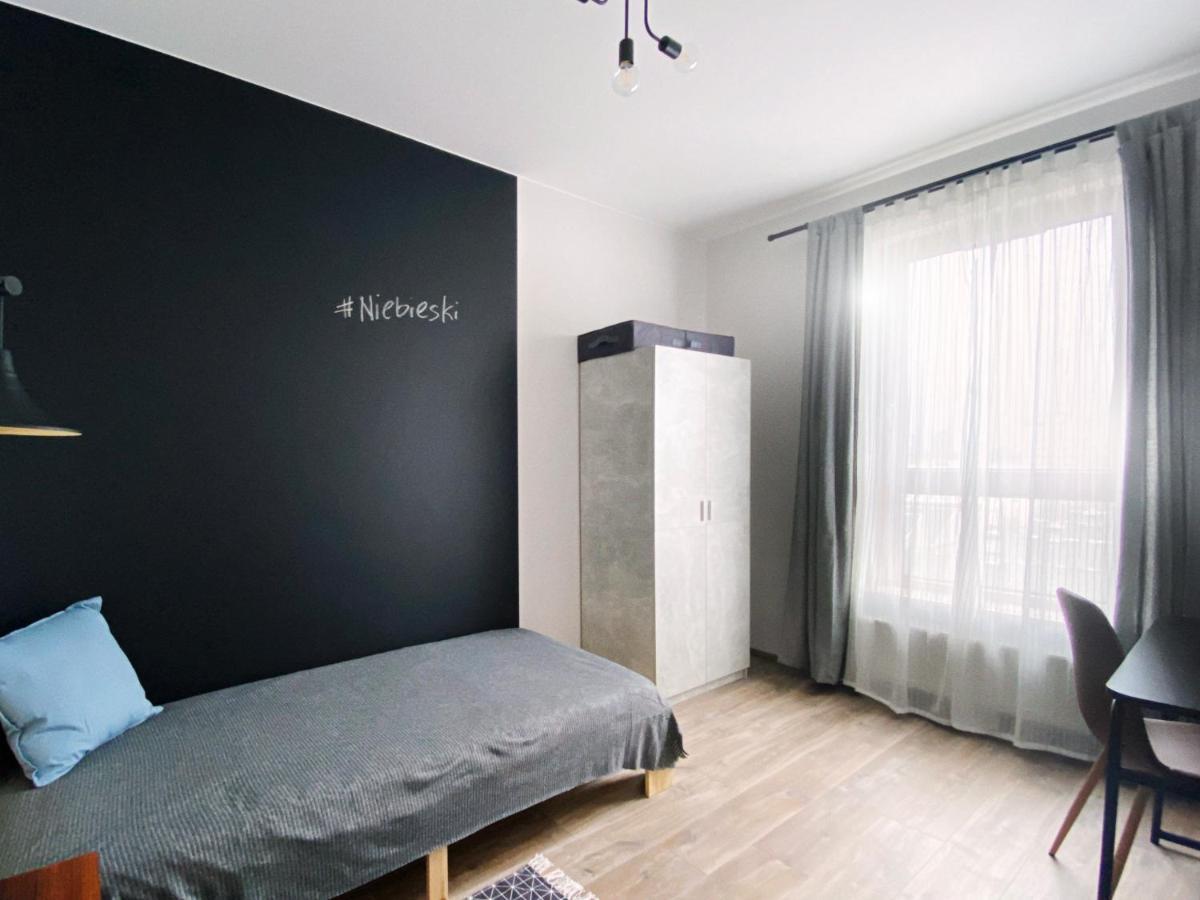3 Kolory - Pokoje W Mieszkaniu Wspoldzielonym Warsaw Exterior photo